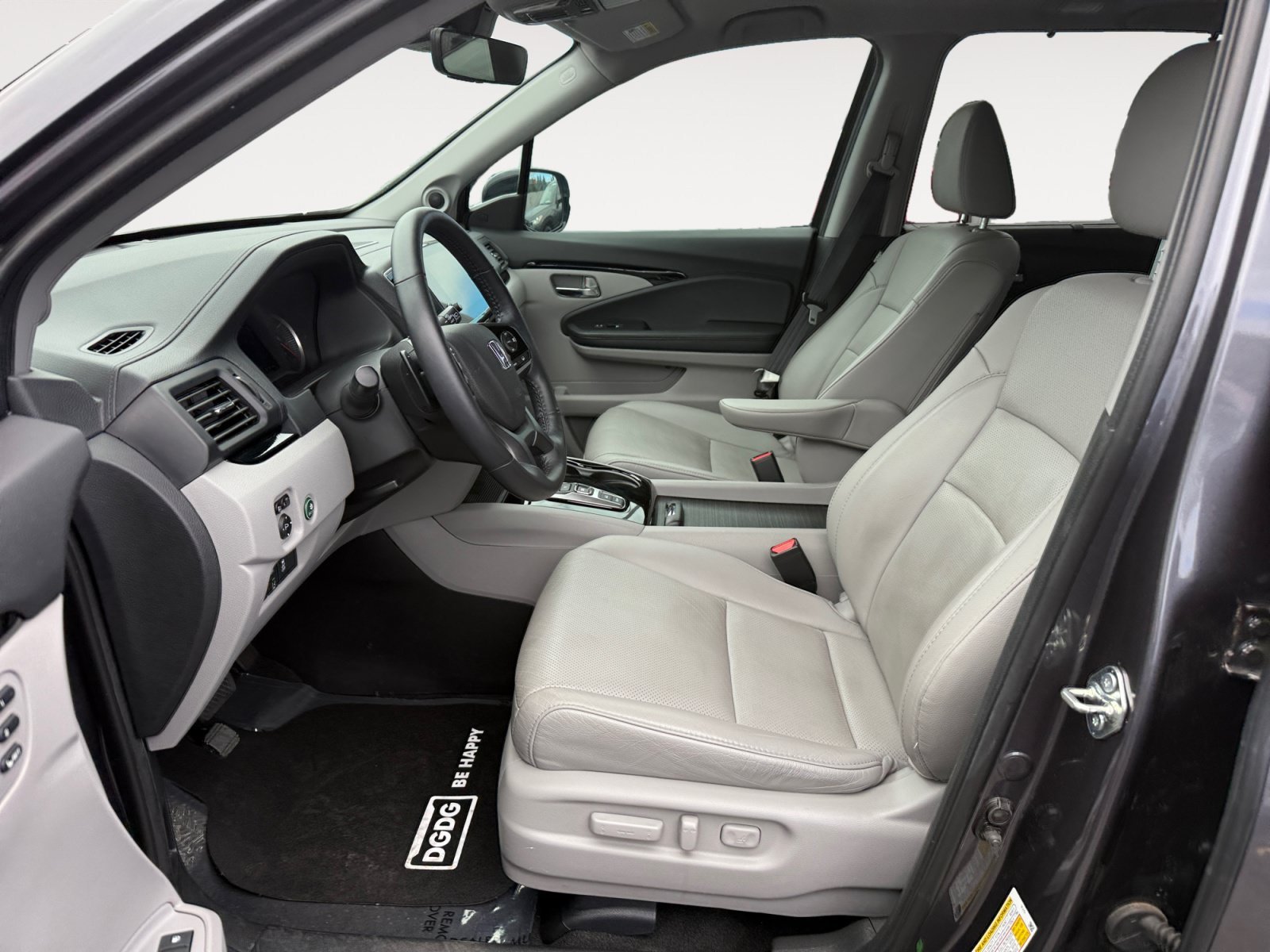 Used 2019 Modern Steel Metallic Honda Elite image 10