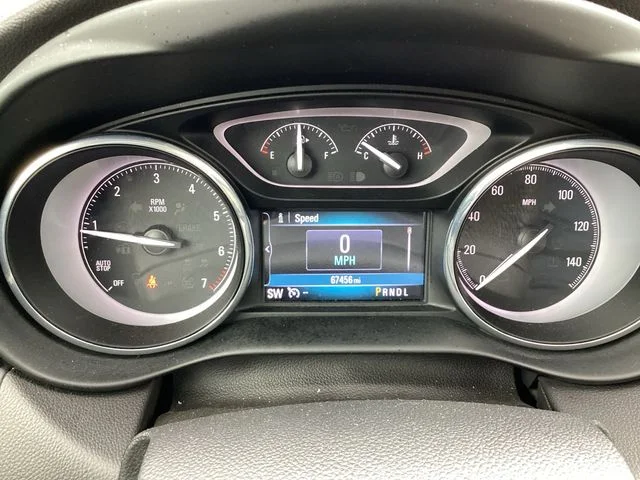 Used 2020 Espresso Buick Essence image 15