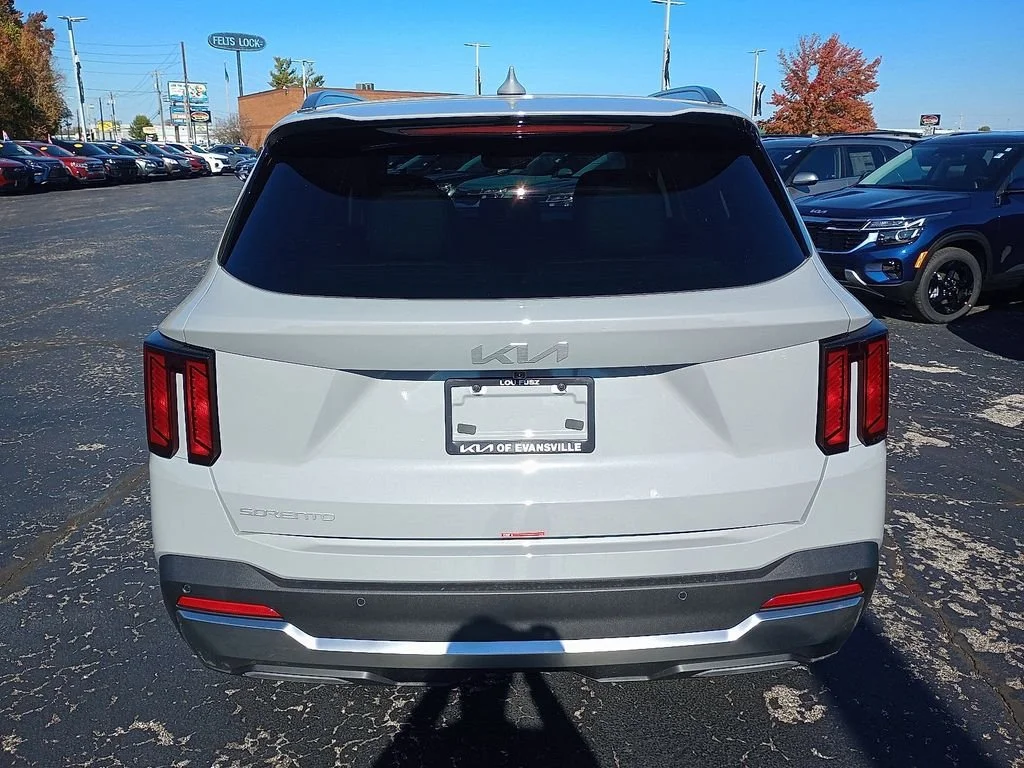 New 2026 Wolf Gray Kia S image 6