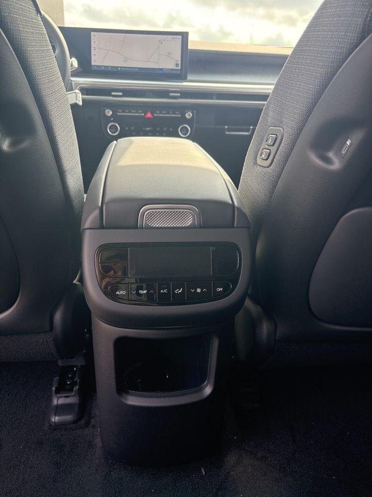 2026 Hyundai IONIQ 9 SE - Photo 33