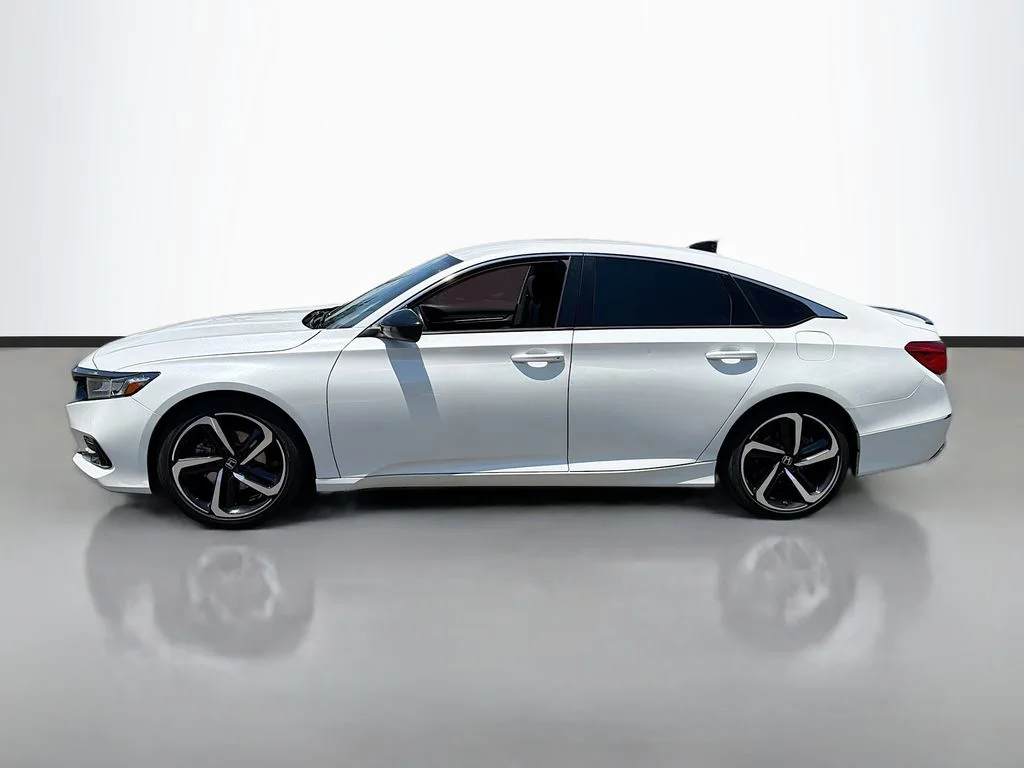 Used 2021 Platinum White Pearl Honda Sport image 9