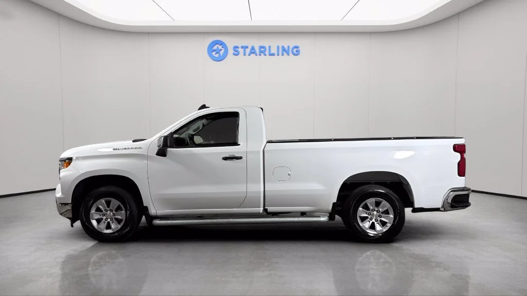 Used 2025 Summit White Chevrolet WT image 4