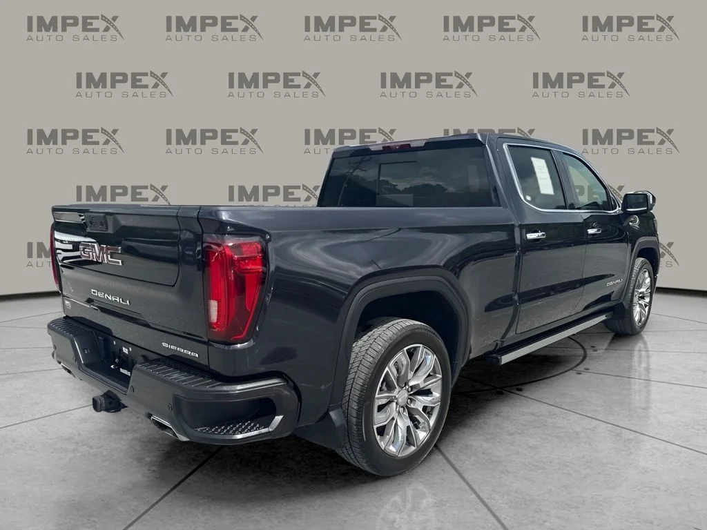 Used 2023 Silver GMC Denali image 3