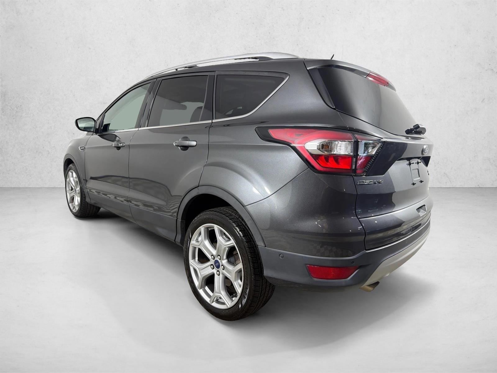 Used 2017 Magnetic Metallic Ford Titanium image 6