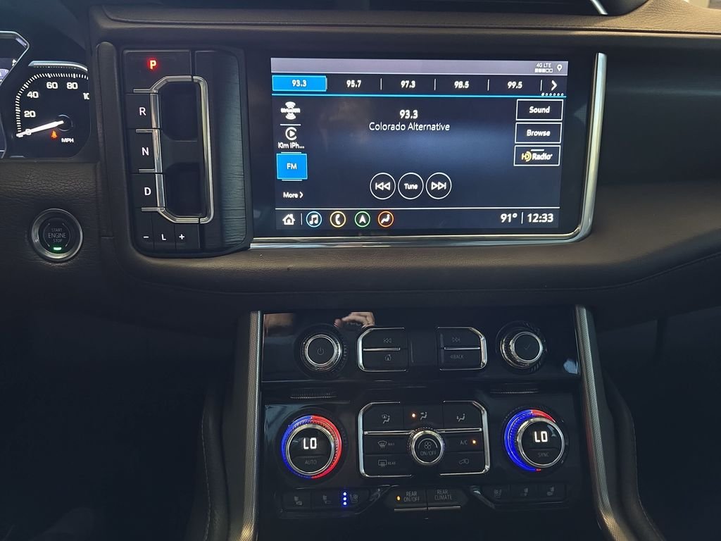 Used 2021 White GMC Denali image 23