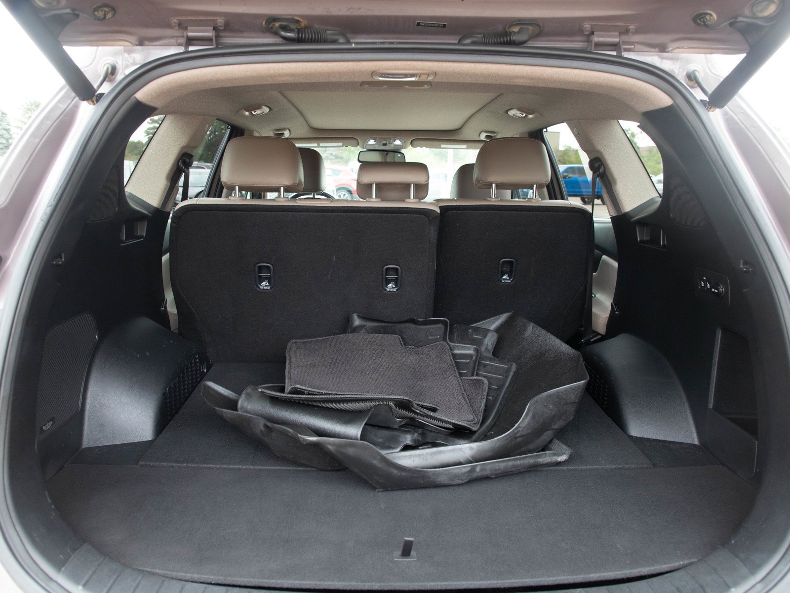 2019 Hyundai Santa Fe Limited - Photo 14