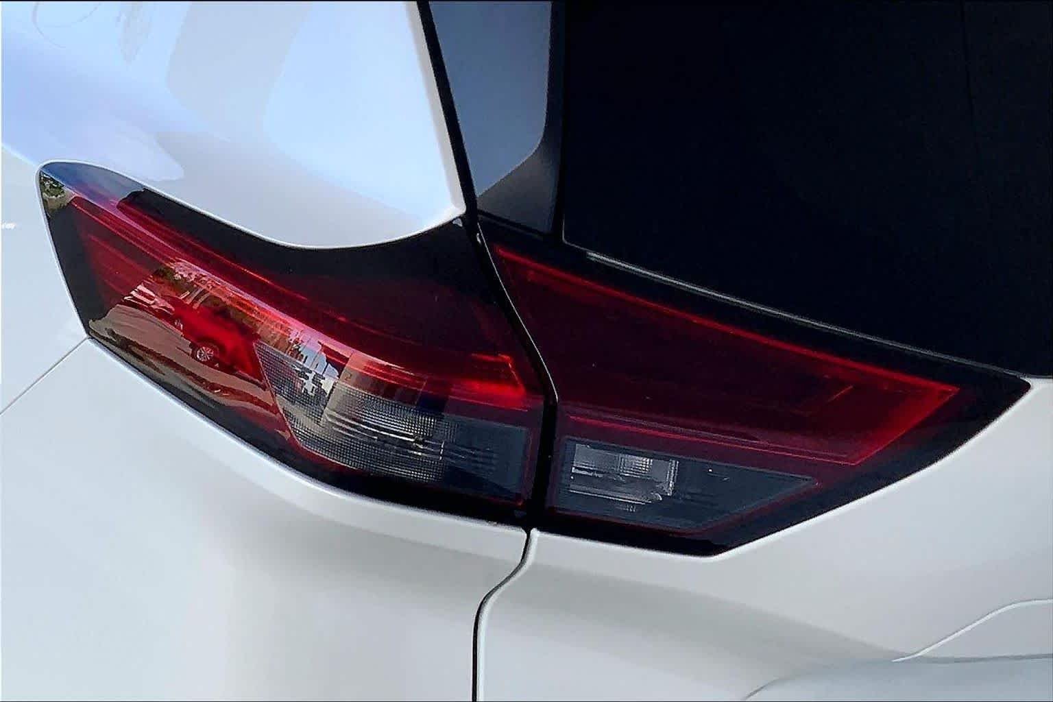 2022 Nissan Rogue SV - Photo 28