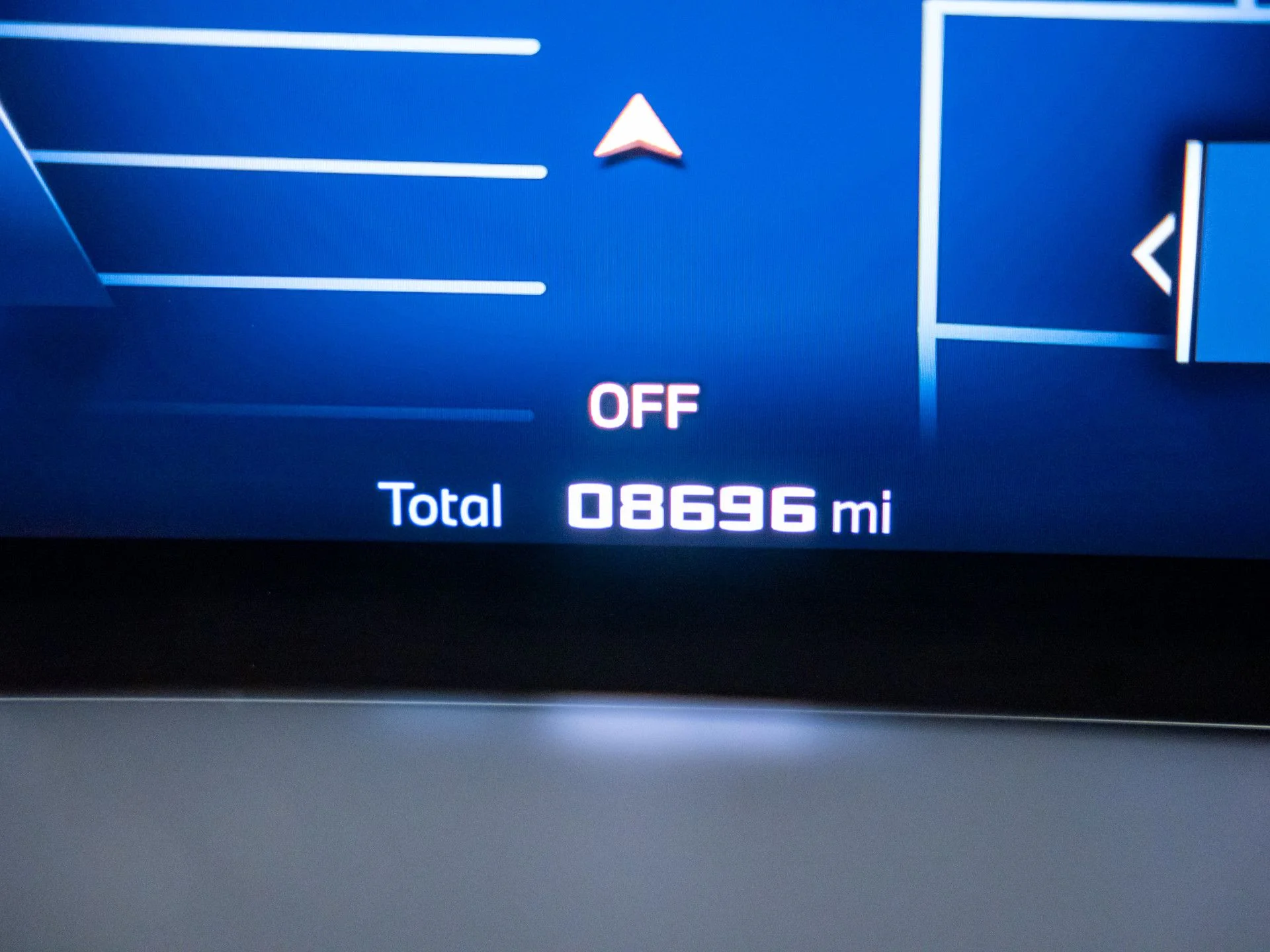 Certified Used 2025 Gray BMW M60i image 23
