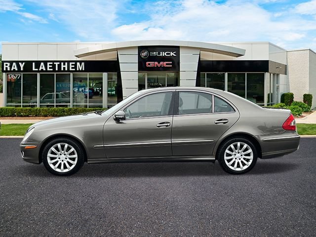Used 2008 Mercedes-Benz E-Class Base with VIN WDBUF92X88B278190 for sale in Detroit, MI