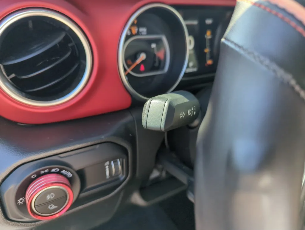 Used 2023 White Jeep Rubicon image 20
