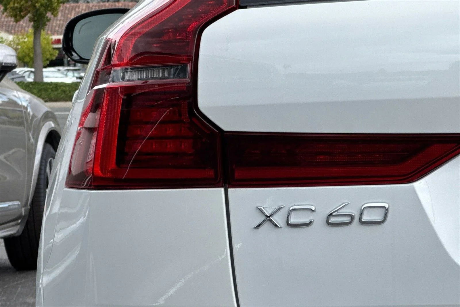 2026 Volvo XC60 Plus - Photo 29