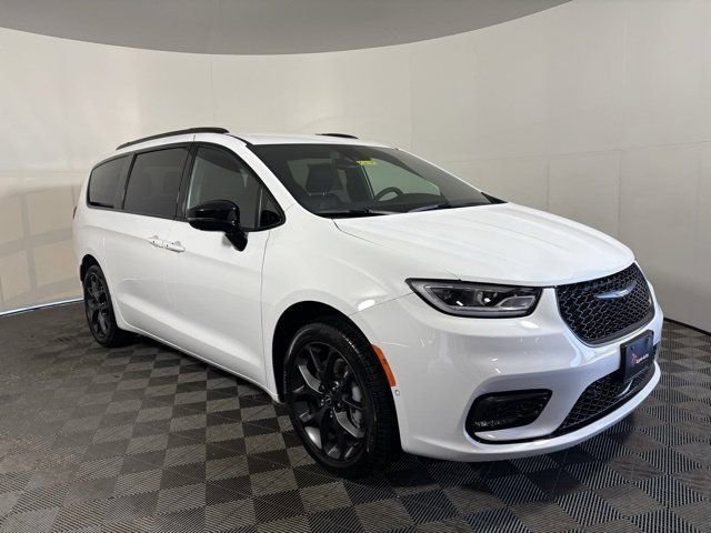 2026 Chrysler Pacifica