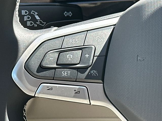 New 2026 Silver Volkswagen 2.0T SE w/Technology image 25