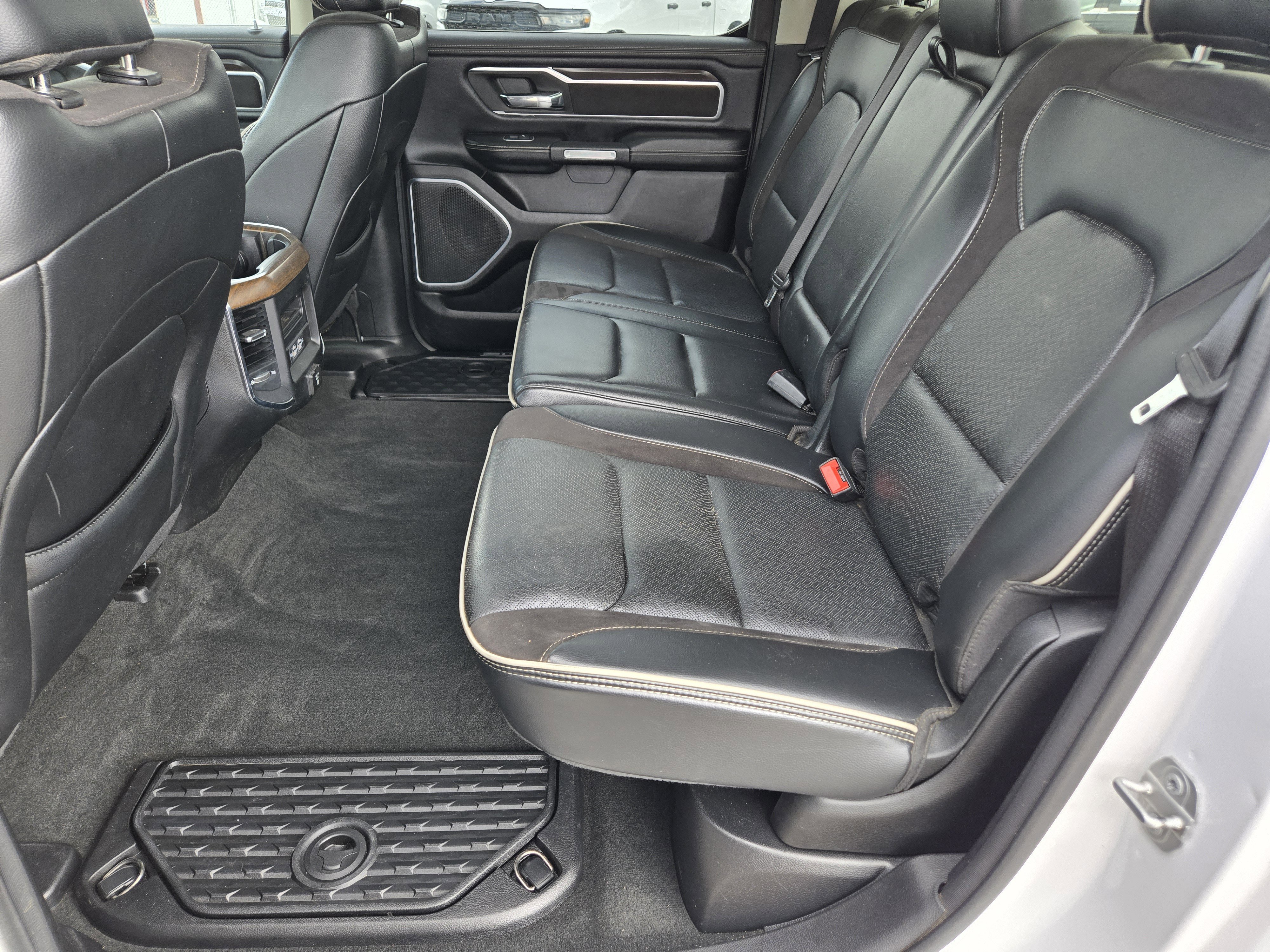 2022 RAM Ram 1500 Pickup Laramie - Photo 17