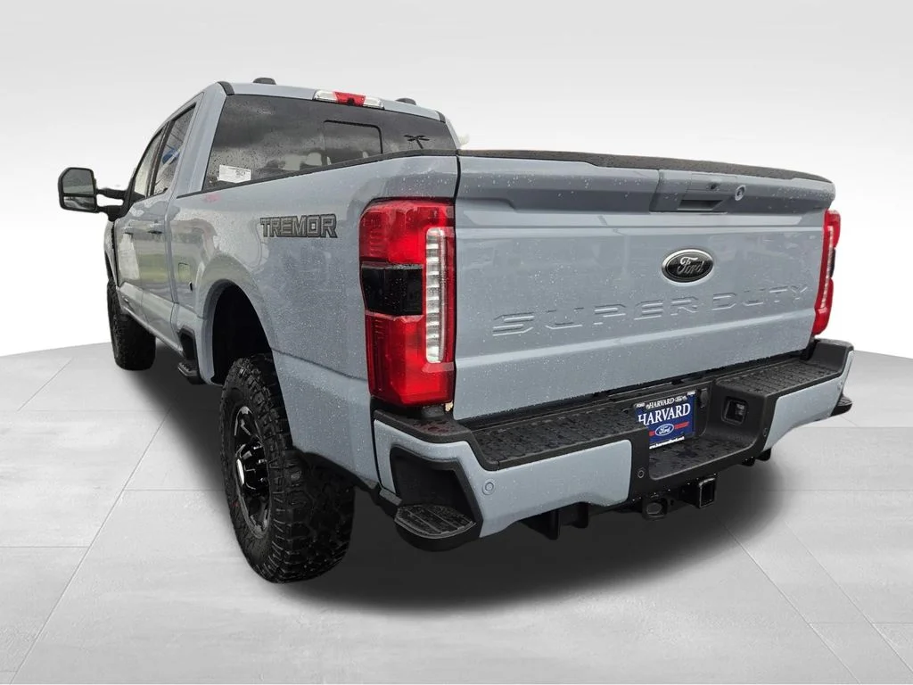 New 2026 Glacier Gray Metallic Tri-Coat Ford F-250® Lariat® image 4