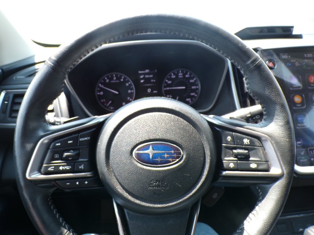 Used 2023 Crystal White Pearl Subaru Limited image 17