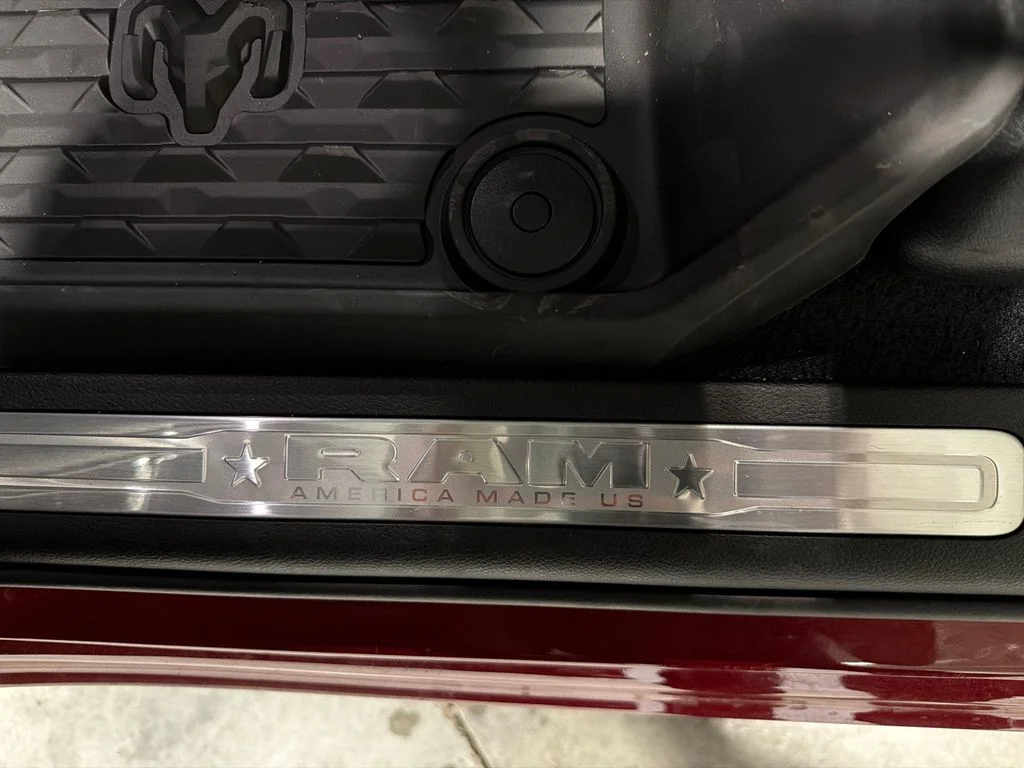 New 2026 Molten Red Pearl-Coat Exterior Paint RAM Big Horn image 40