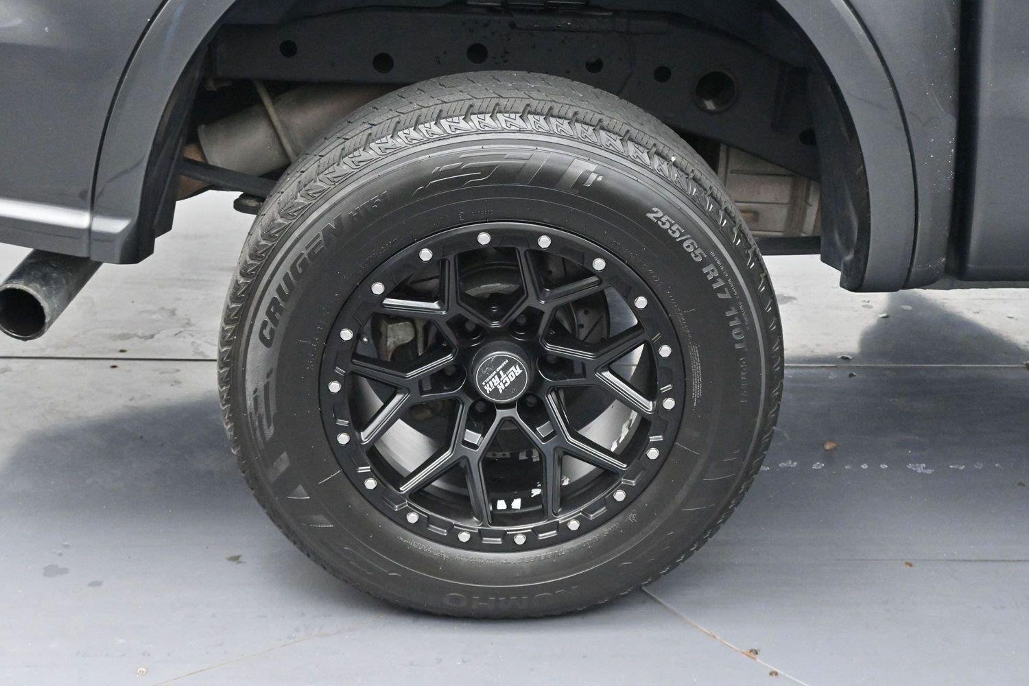 Used 2019 Magnetic Ford XLT image 30