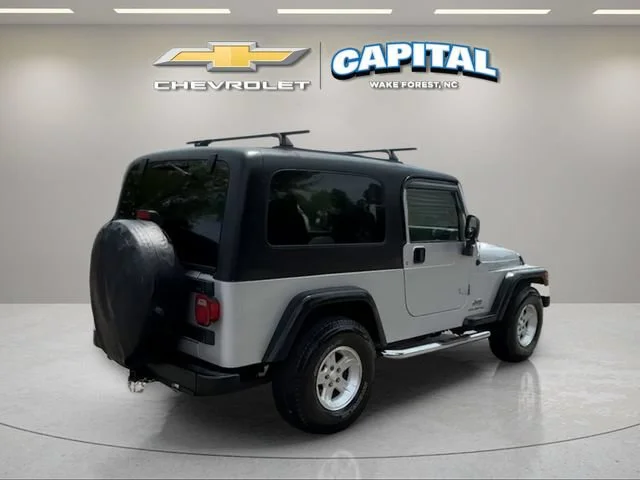 Used 2006 Silver Jeep Unlimited LWB image 6