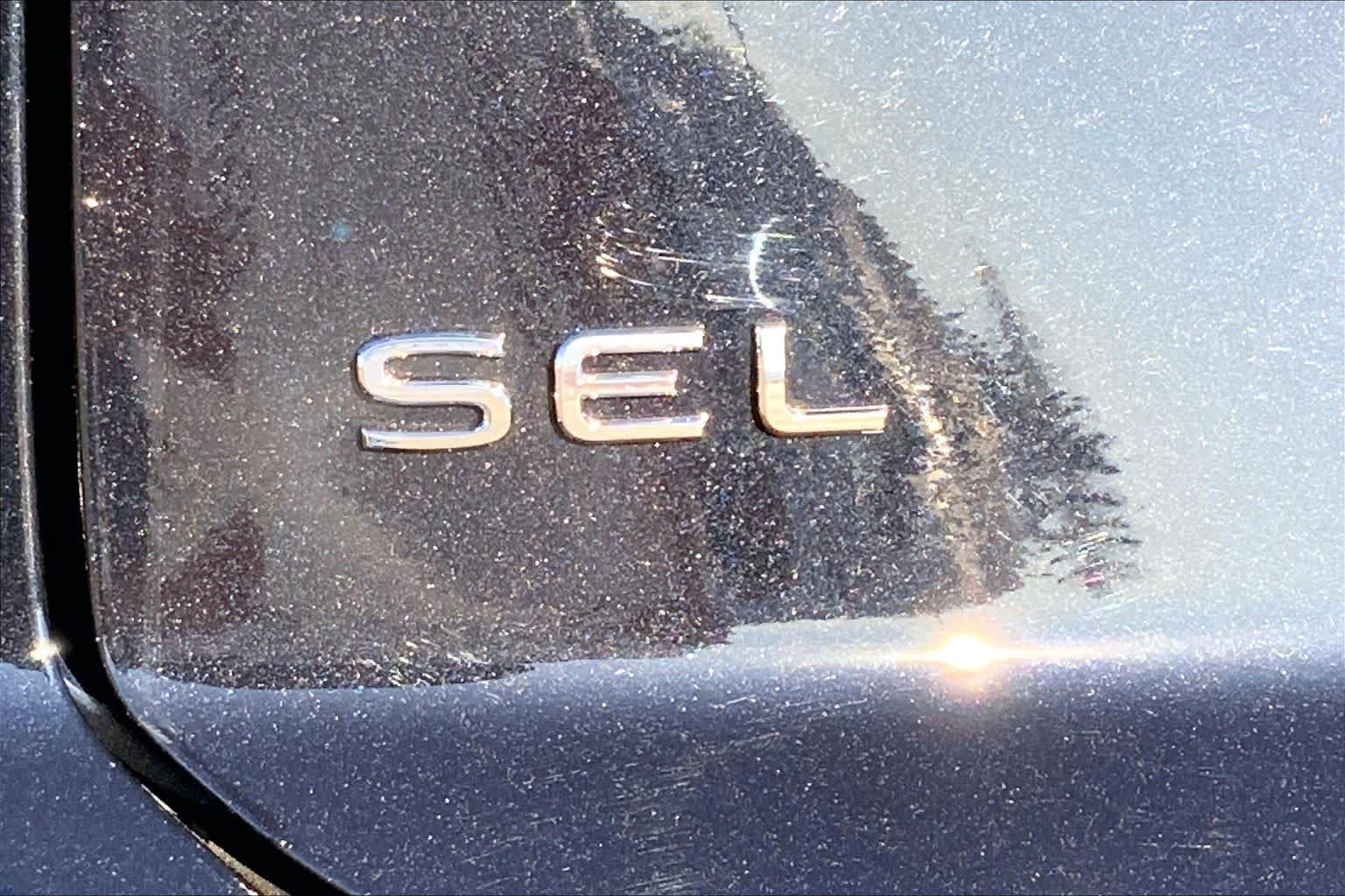 New 2026 Deep Black Pearl Volkswagen 2.0T SEL image 15