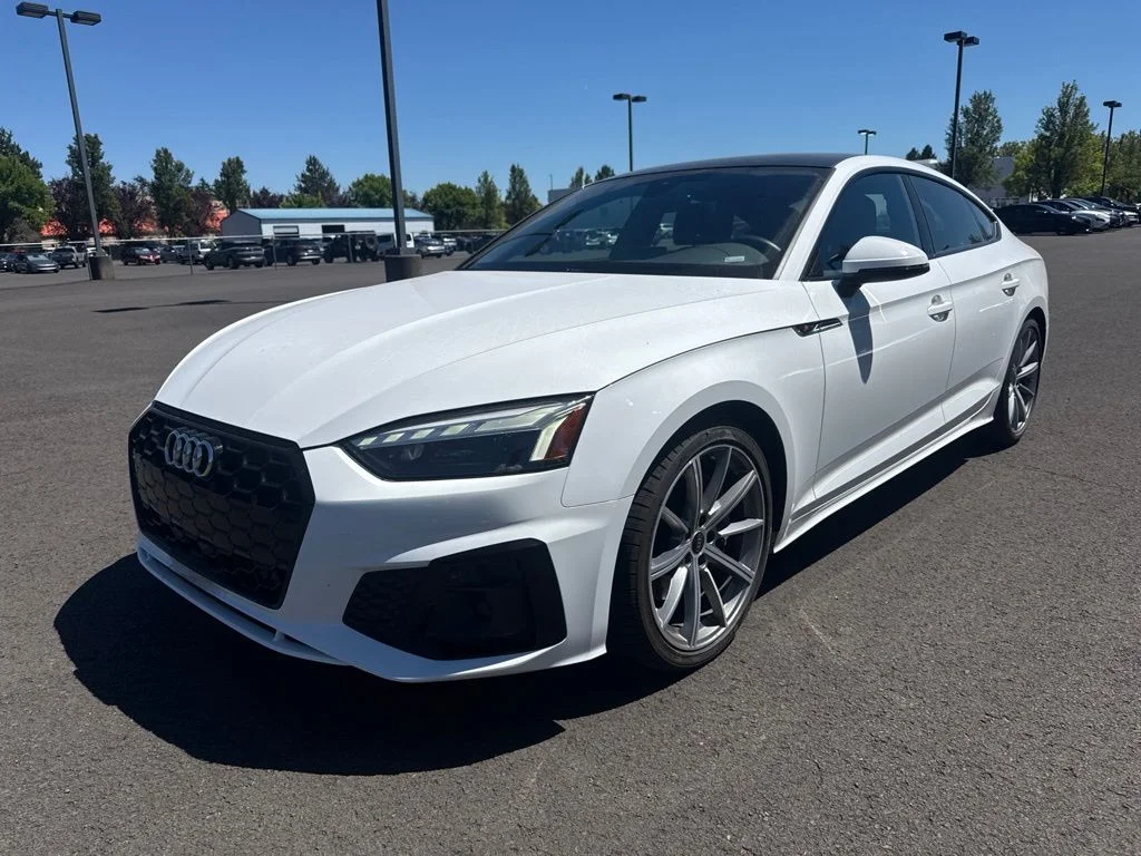 Used 2025 Arkona White Audi 45 S line Premium image 3