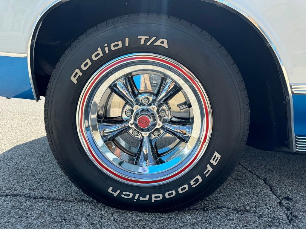 Used 1967 White Chevrolet  image 13