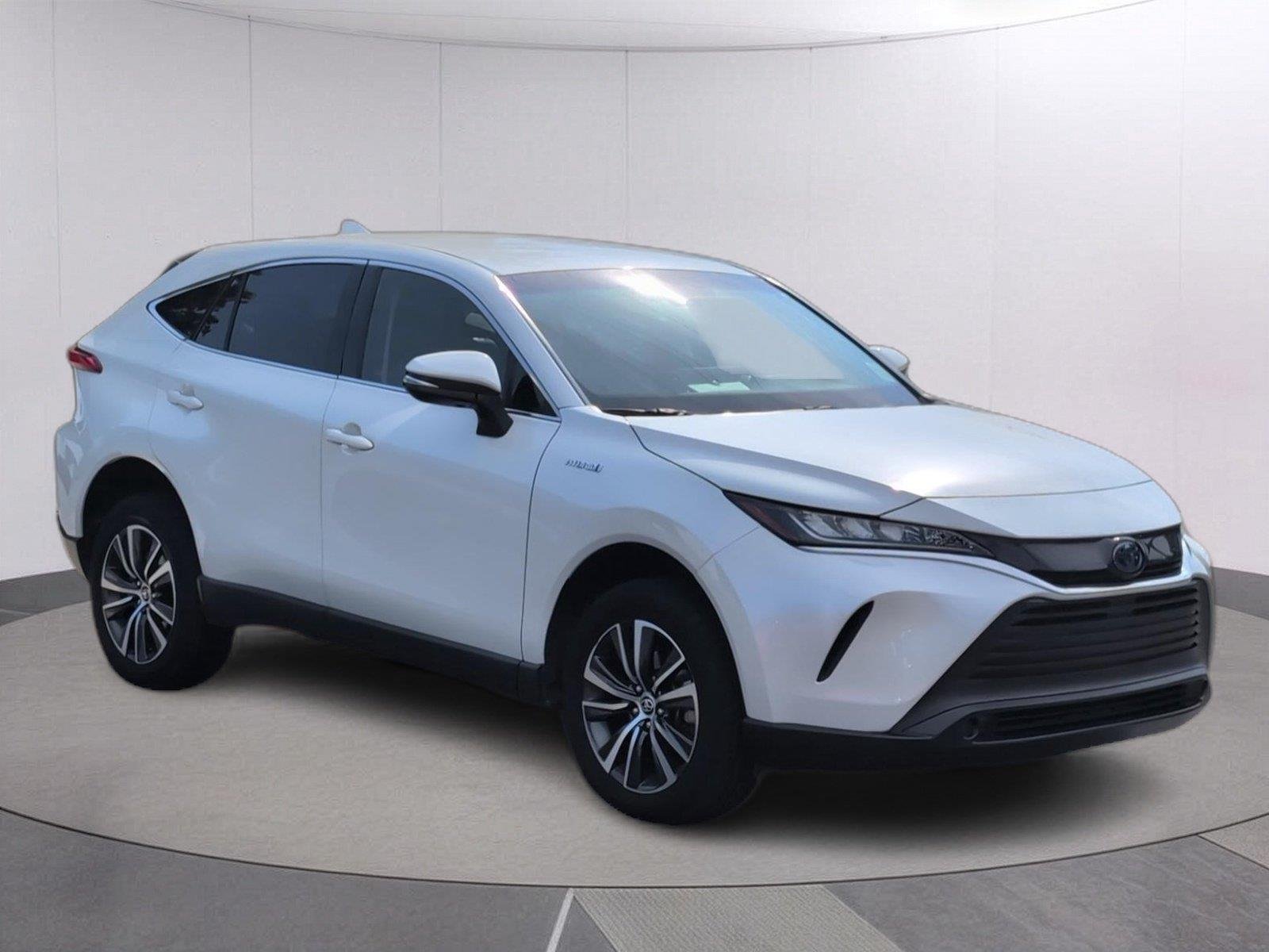 Used 2021 Blizzard Pearl Toyota LE image 8