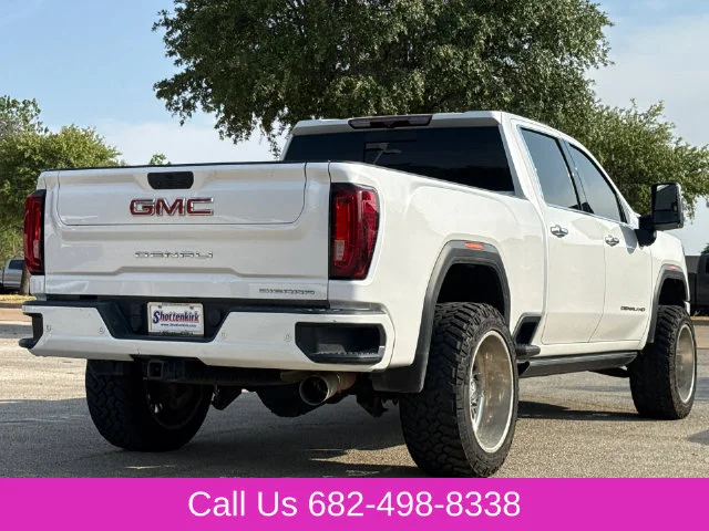 Used 2023 White GMC Denali image 9