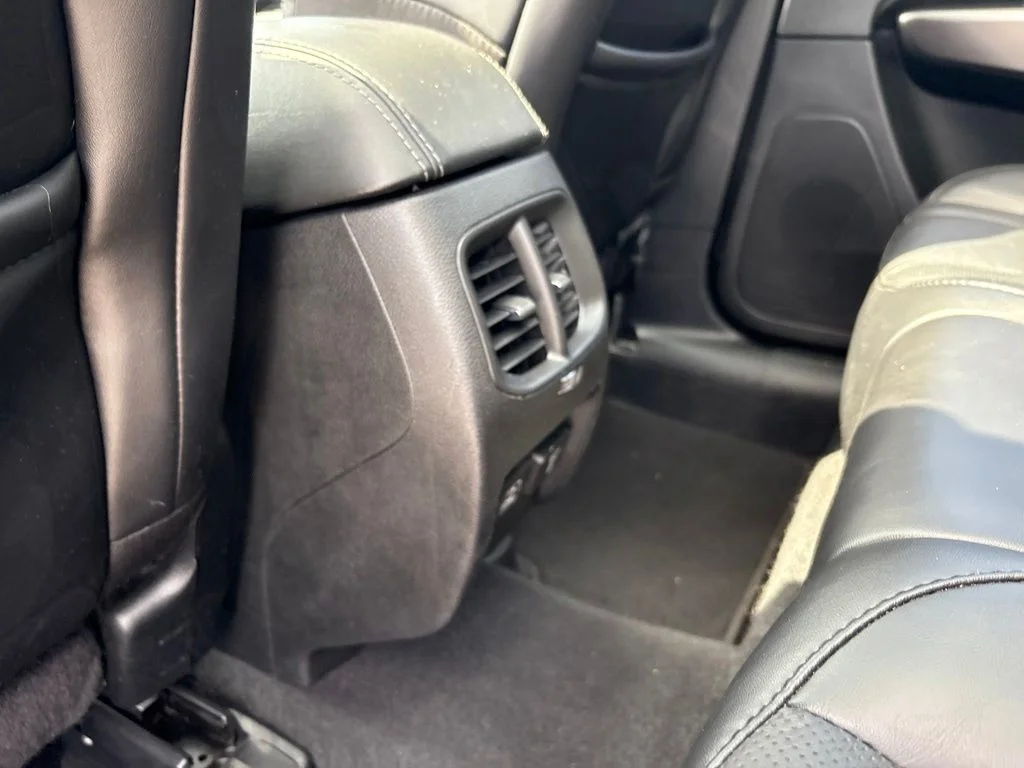 Used 2021 Red Jeep Limited image 27