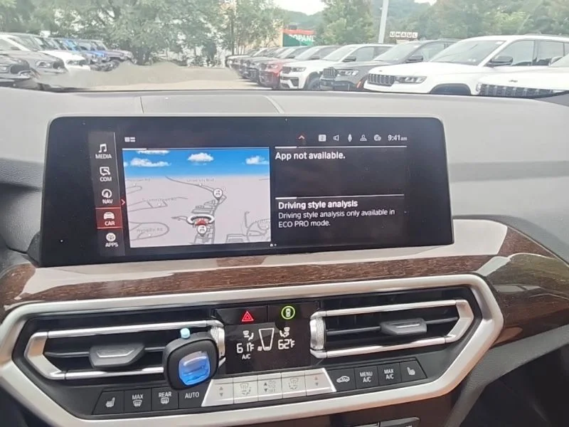 Used 2022 White BMW xDrive30i image 14