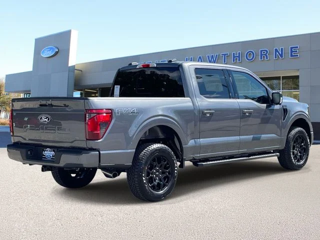 New 2026 Carbonized Gray Metallic Ford XLT image 6