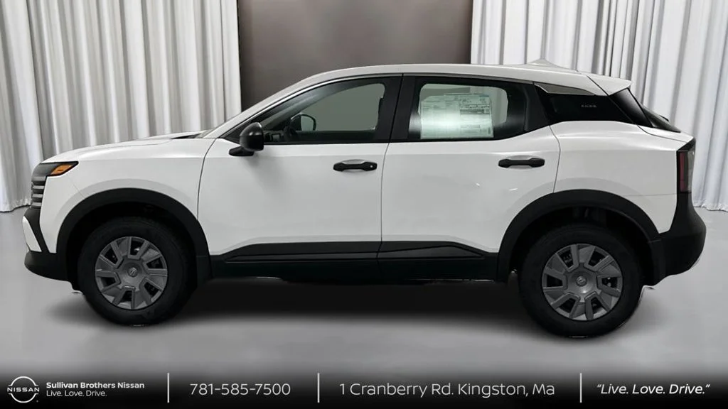 Used 2025 White Nissan S image 8
