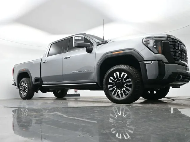 Used 2025 Sterling Metallic GMC Denali Ultimate image 23