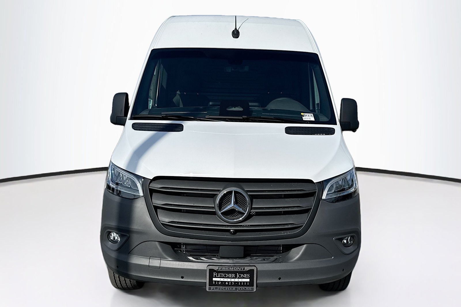 New 2026 Arctic White Mercedes-Benz  image 2