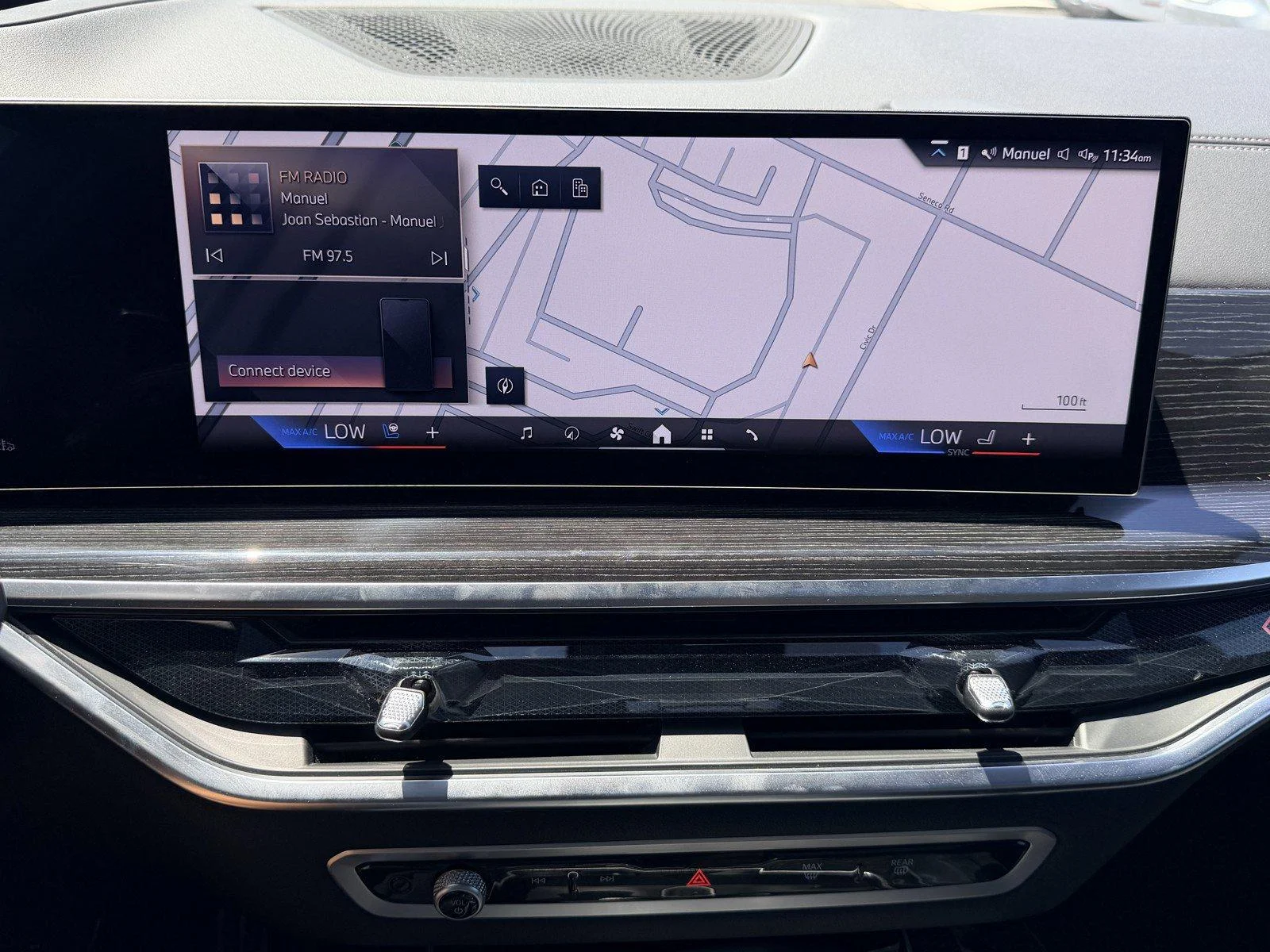Used 2025  BMW xDrive40i image 26