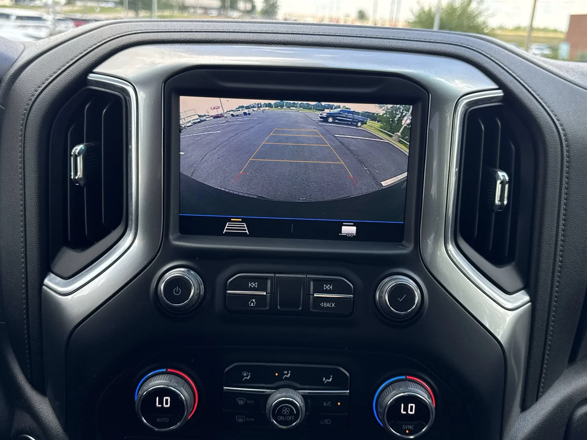 2022 Chevrolet Silverado 1500 Limited RST - Photo 17