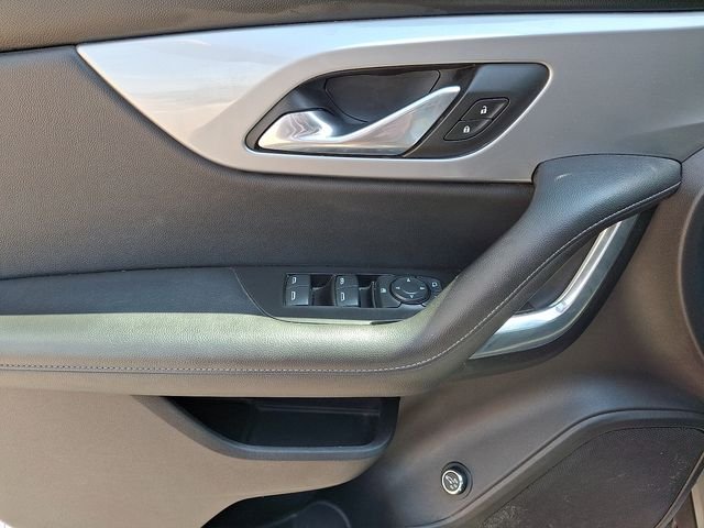 Used 2019 Silver Chevrolet Base image 13