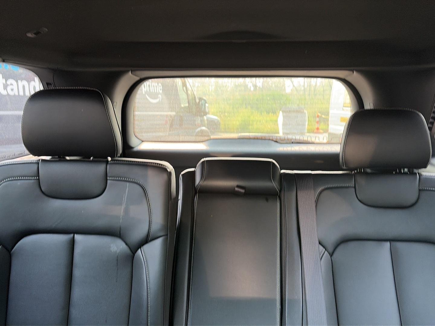 Used 2026 Diamond Black Crystal Pearlcoat Jeep Limited image 13
