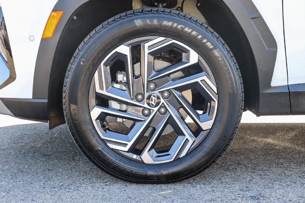 2025 Hyundai Tucson Limited - Photo 11