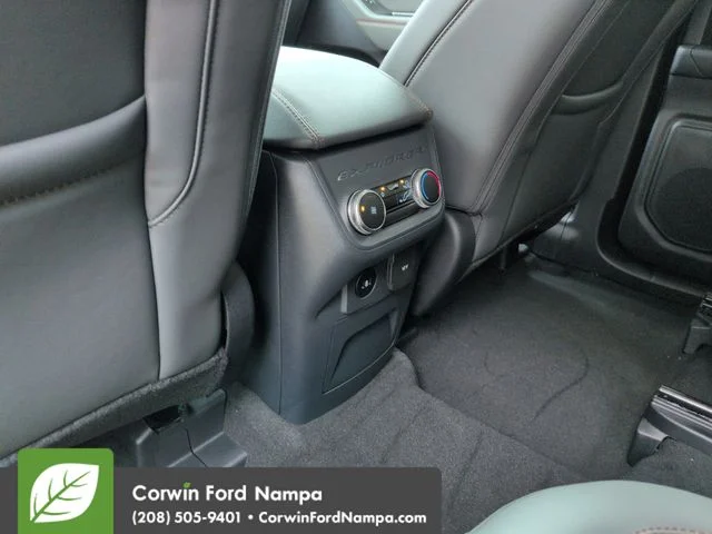 New 2026 Space White Metallic Ford Active image 26