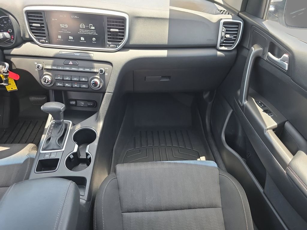 Used 2022 Sparkling Silver Kia LX image 16