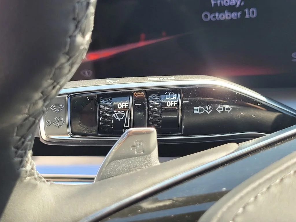 2026 Cadillac LYRIQ V Premium - Photo 21