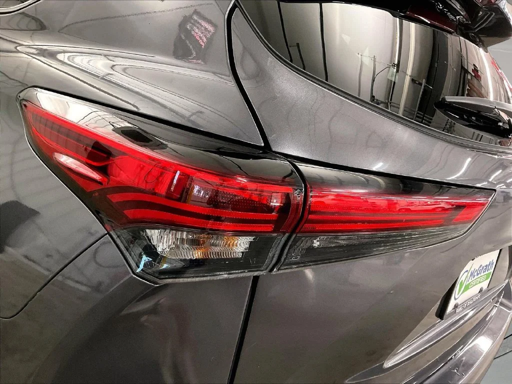 Used 2022 Gray Toyota XLE image 35