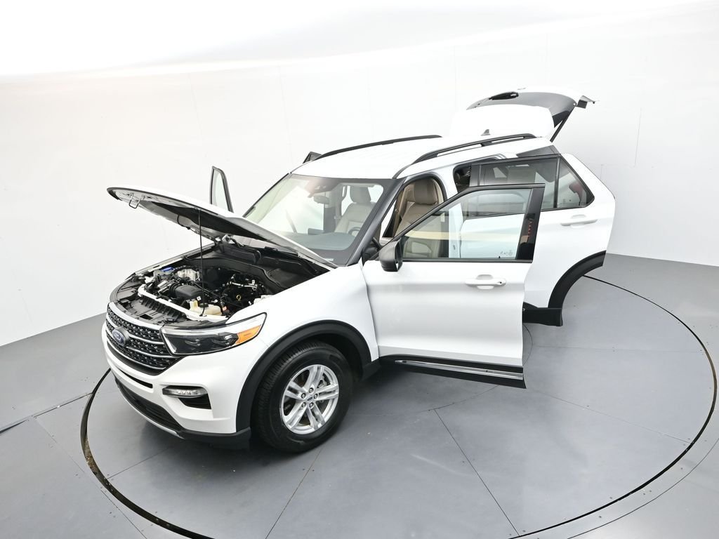 Used 2023 White Ford XLT image 44