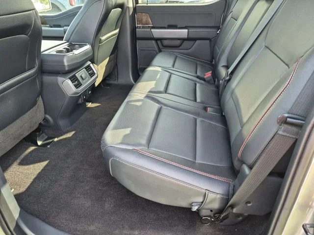 Used 2022 Silver Ford Lariat image 28