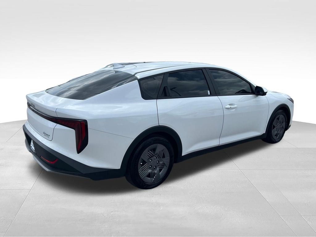 Used 2025 White Kia LX image 5