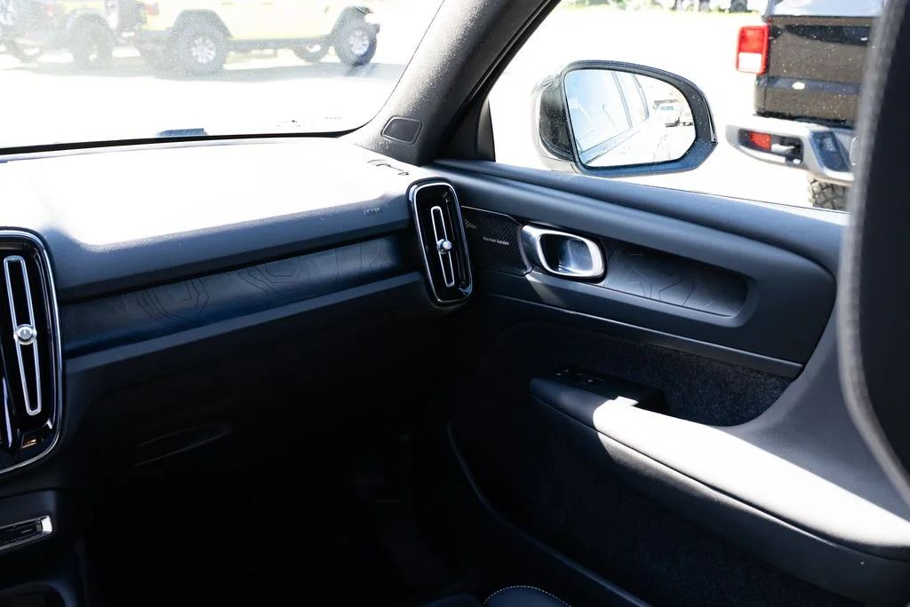 Used 2023 Gray Volvo Ultimate image 10