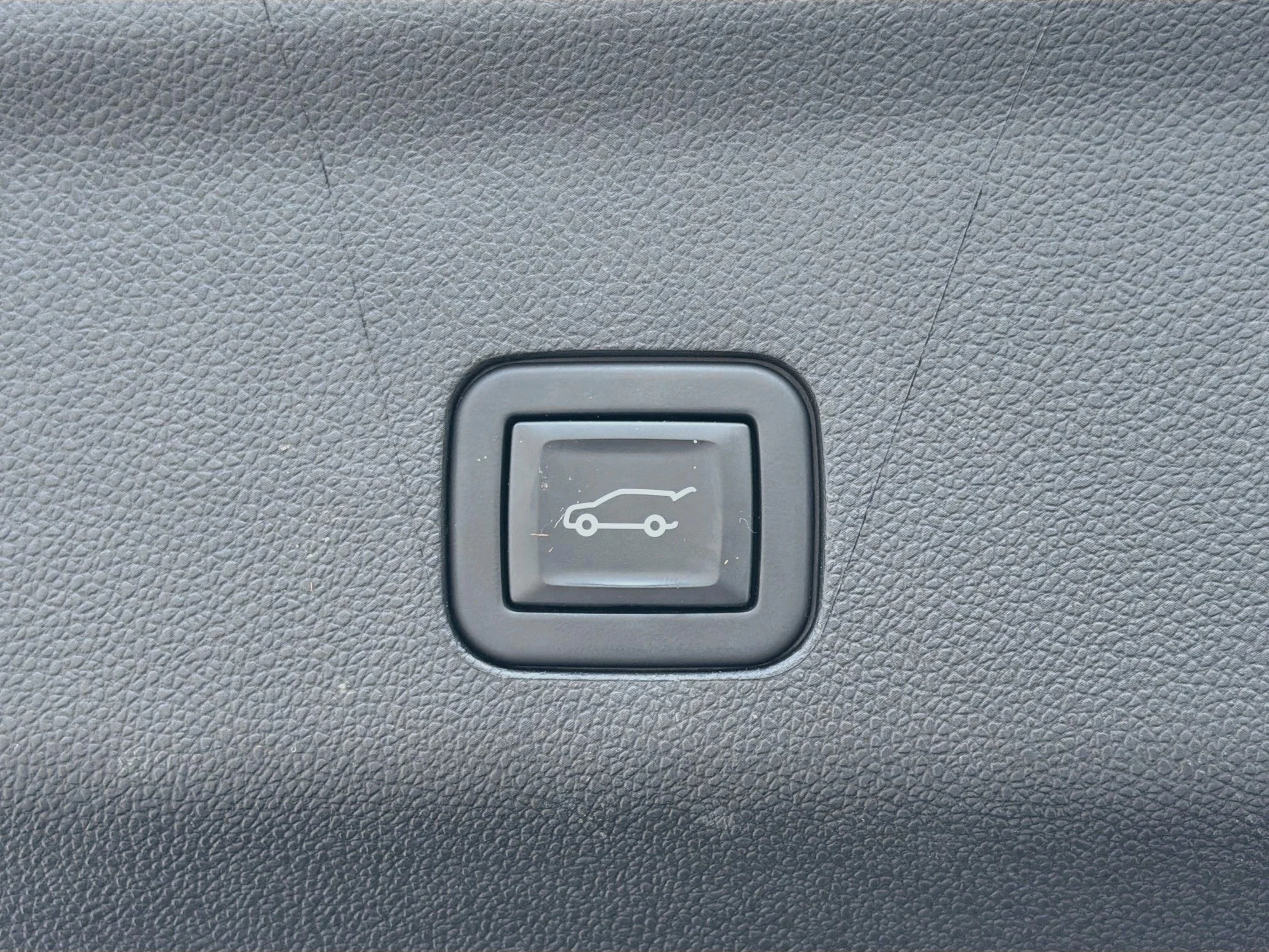 Used 2022 Cherry Red Tintcoat Chevrolet Z71 image 14