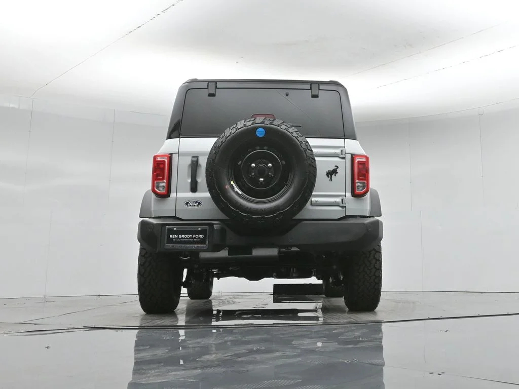 New 2026 Avalanche Gray Ford Big Bend image 43