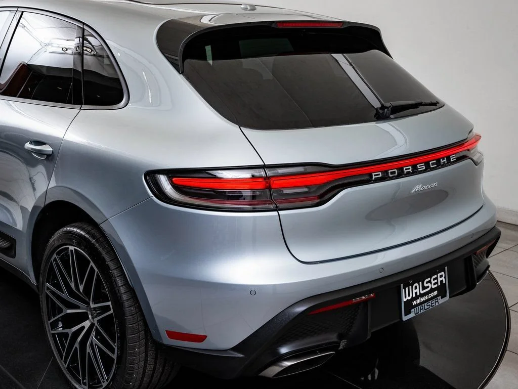 Used 2025 Dolomite Silver Metallic Porsche  image 20